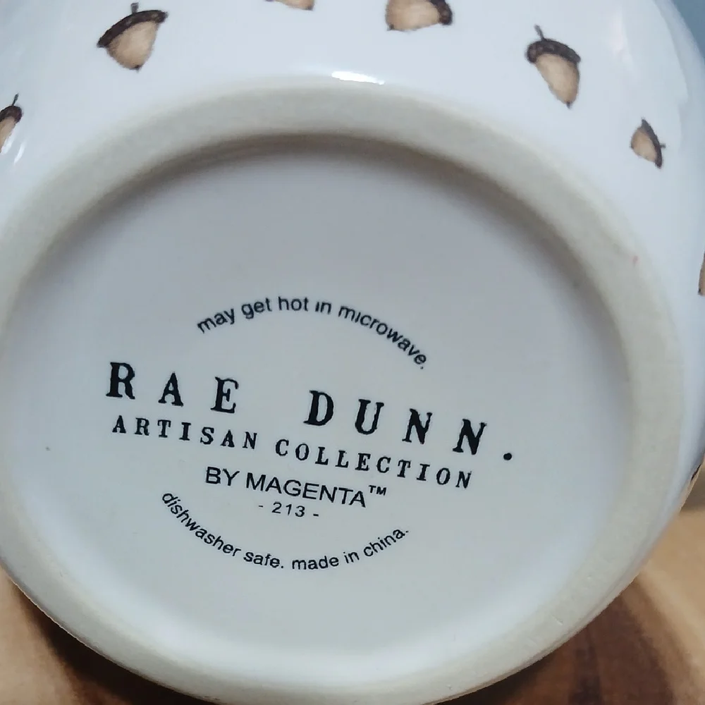 Rae Dunn Set of 4 Measuring Cups with Mini Squirrel Details NWT - Picture 4 of 7
